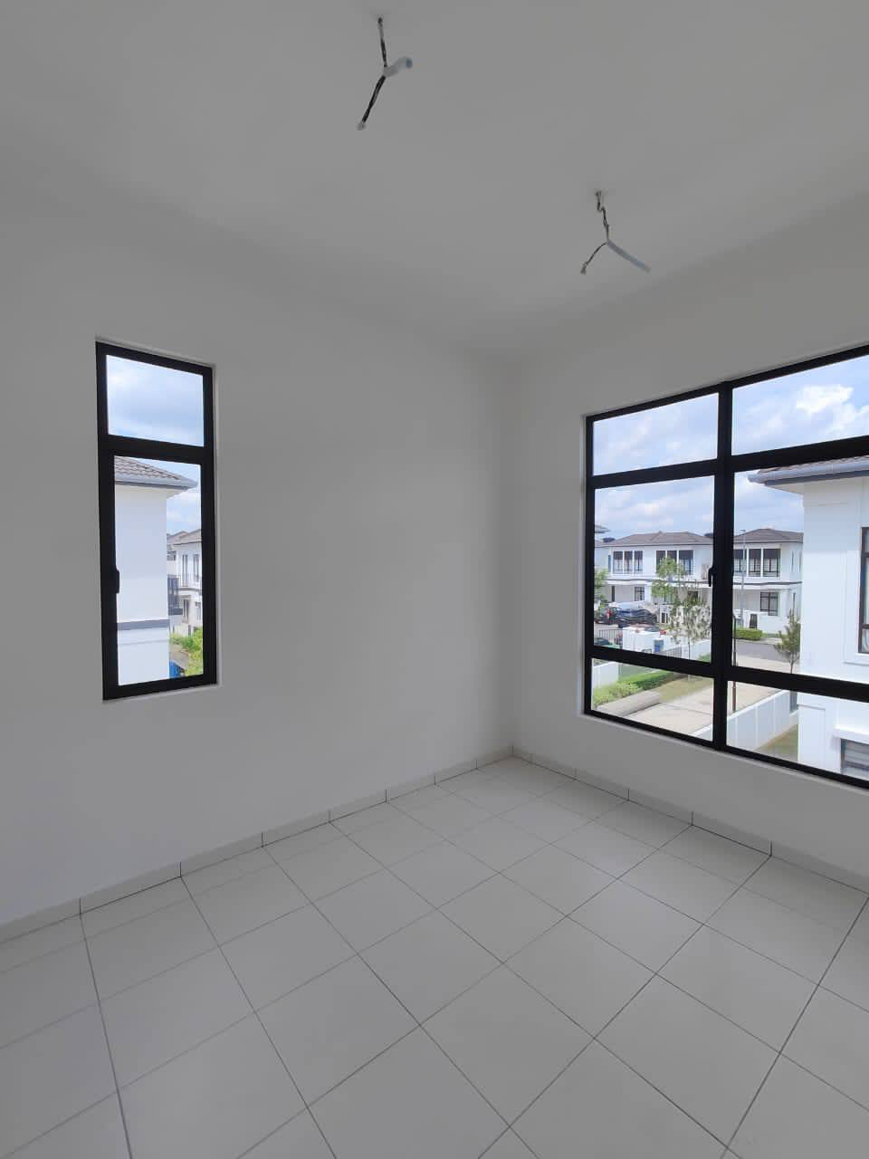 Double Storey Endlot Terrace Eco Grandeur, Graham - photo 7
