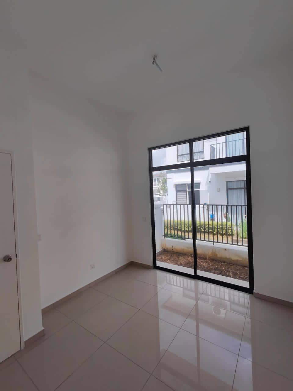 Double Storey Endlot Terrace Eco Grandeur, Graham - photo 10