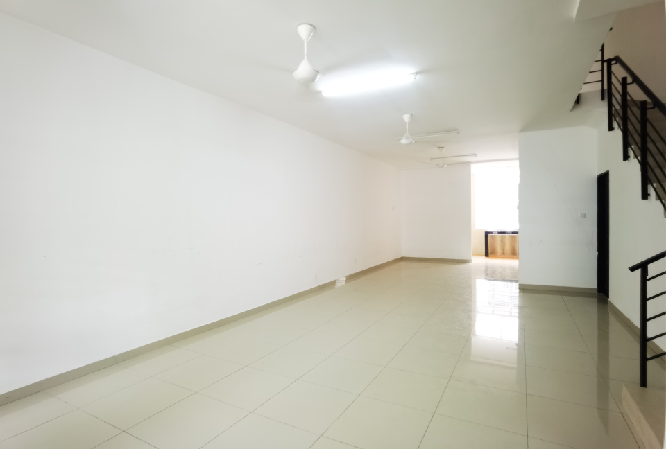 2 Storey Terrace Bangi Avenue FREEHOLD - photo 2