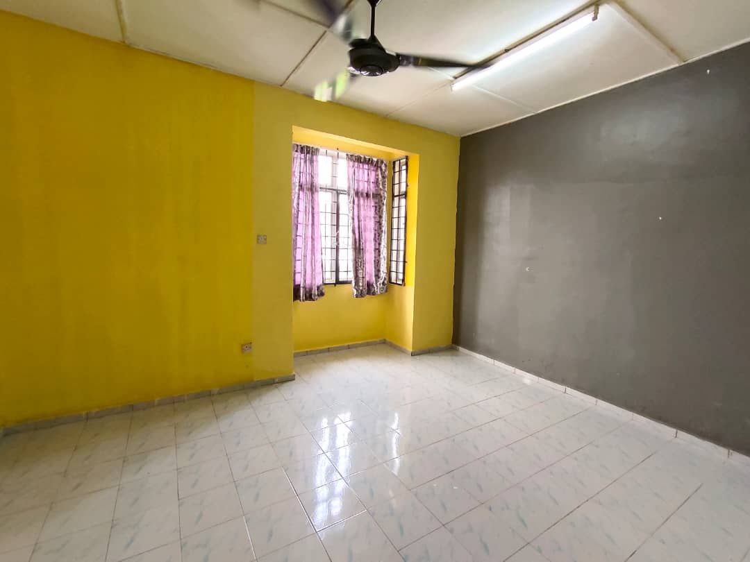 Teres 2 Tingkat 22x75sft, Desa Anggerik Nilai - photo 2