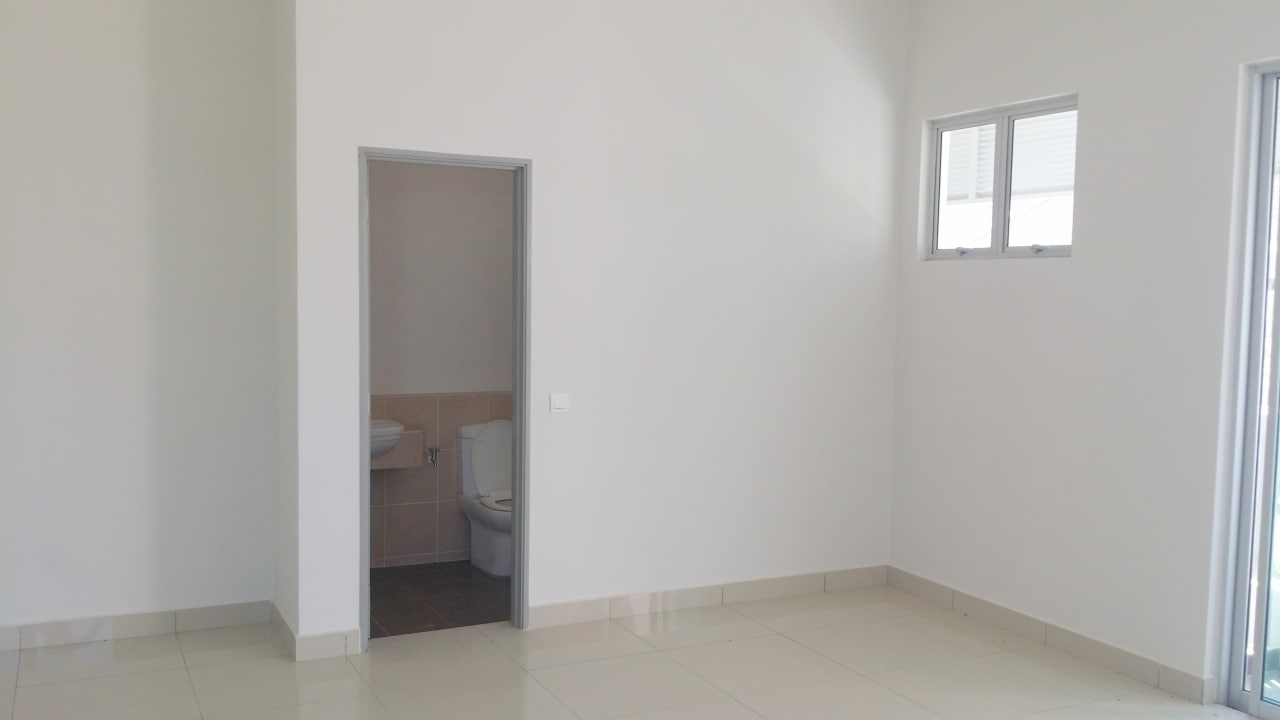 Corner unit 2 storey terrace bandar Rimbayu, Sha - photo 4