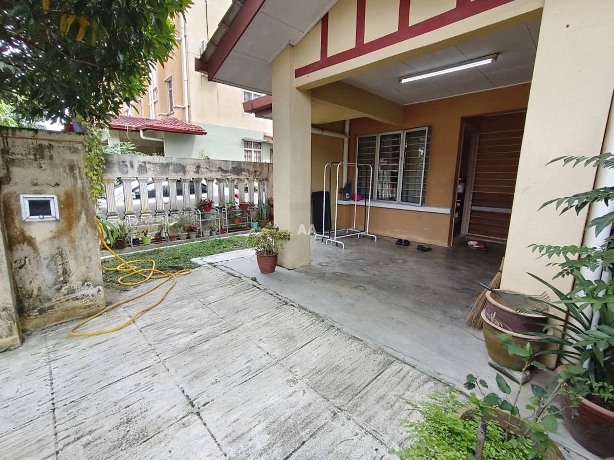 3 Storey Terrace House, Seksyen U5, Subang Bestari - photo 2