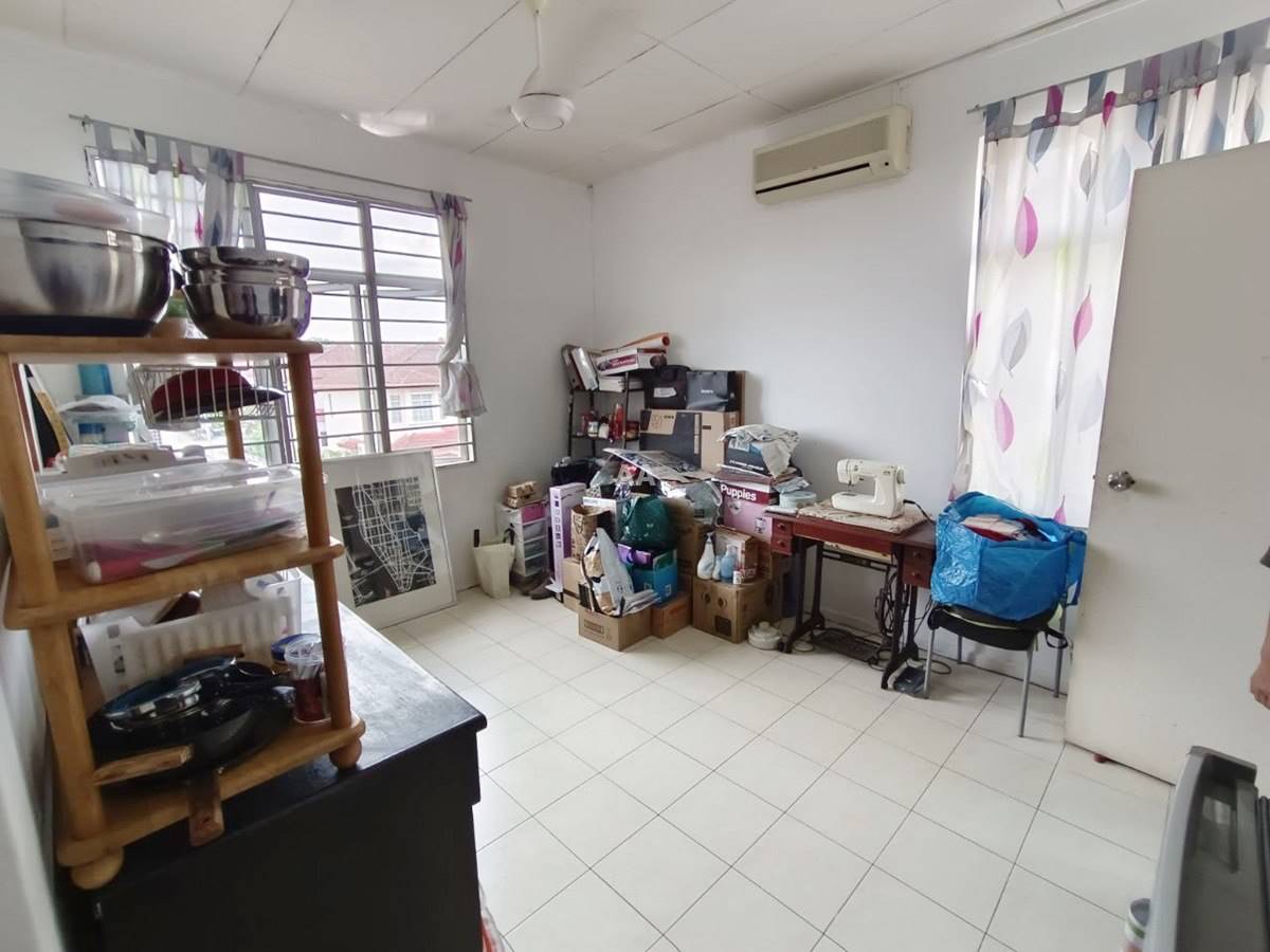 3 Storey Terrace House, Seksyen U5, Subang Bestari - photo 7