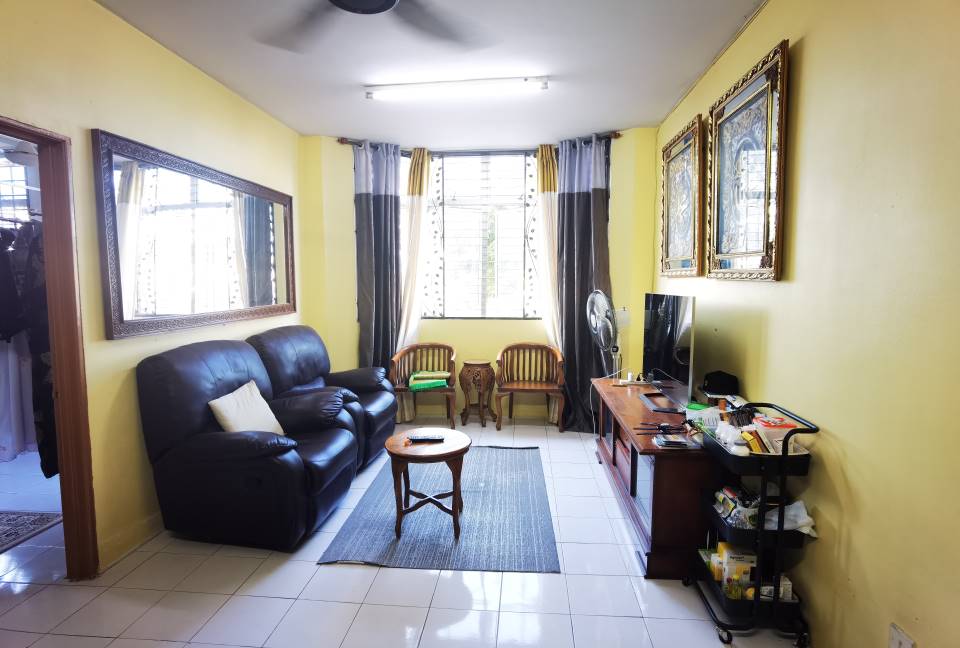 Sri Astana Apartment, Taman Selayang Batu Caves - photo 3