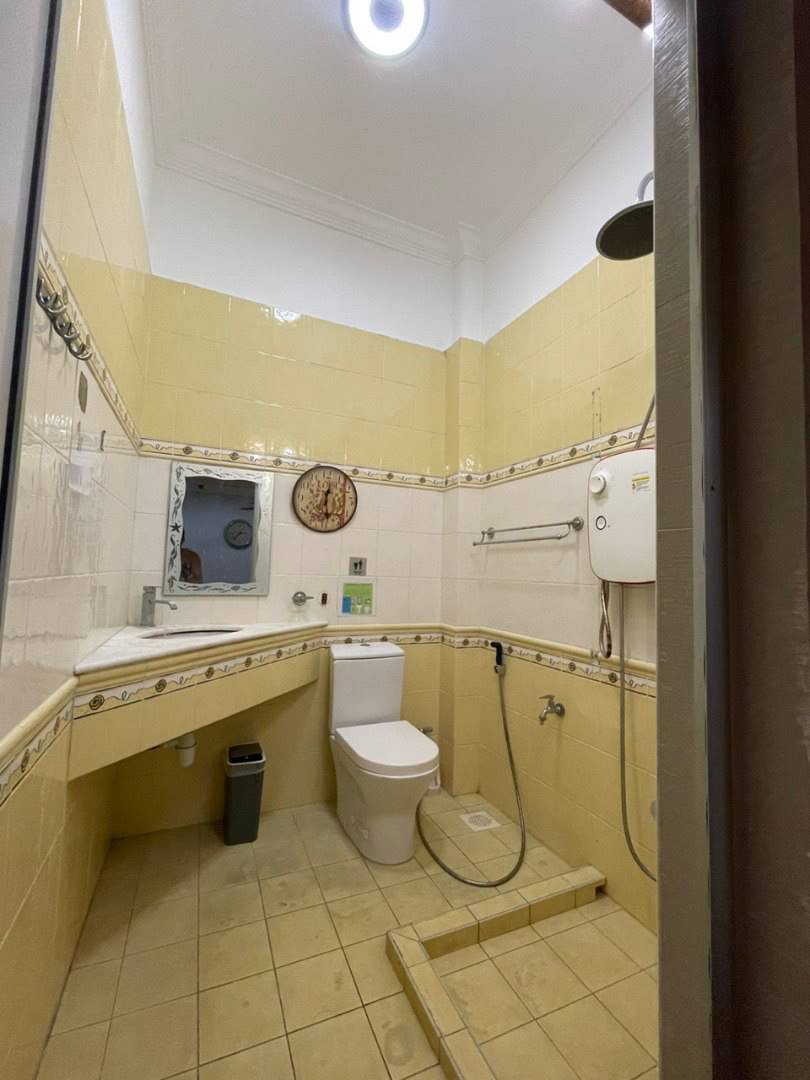 Facing Open Fully Furnished  Fully Renovated with - photo 7