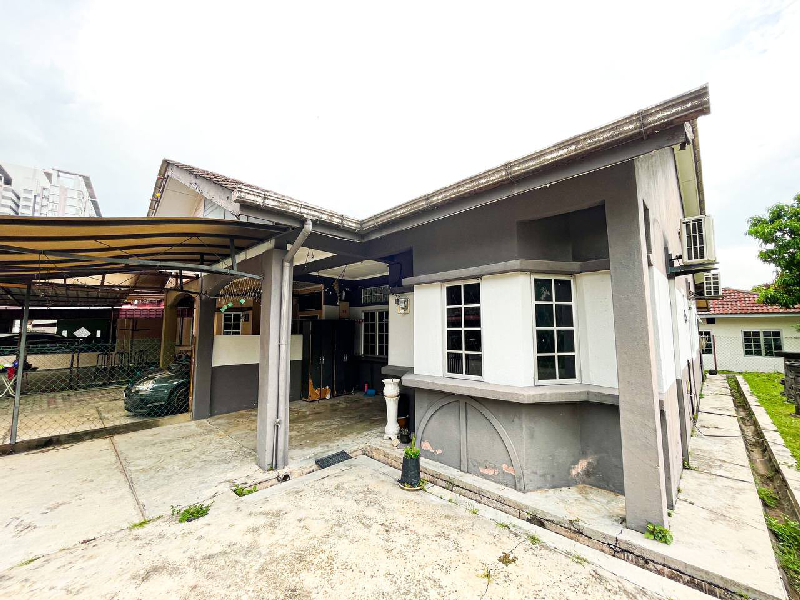 Corner Lot Single Storey Jalan Suadamai - photo 8