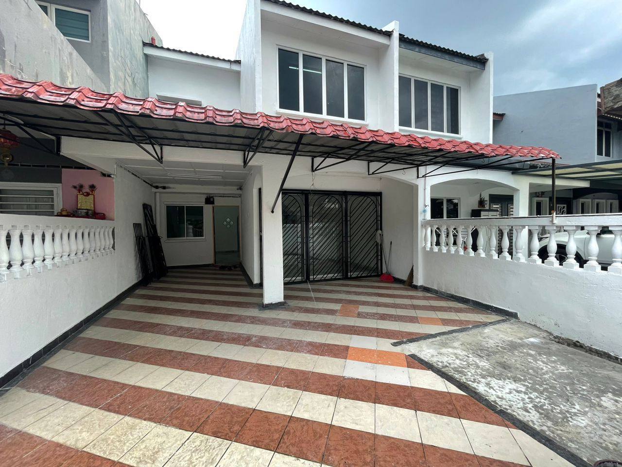 Double Storey Terrace House Taman Kinrara, Puchong - photo 8