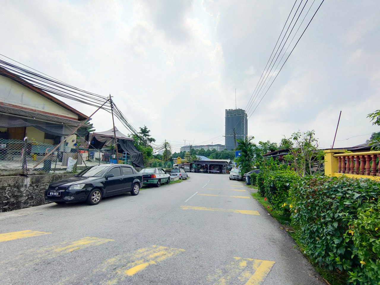 Banglo Kg Malaysia Tambahan Sg Besi, KL - photo 2