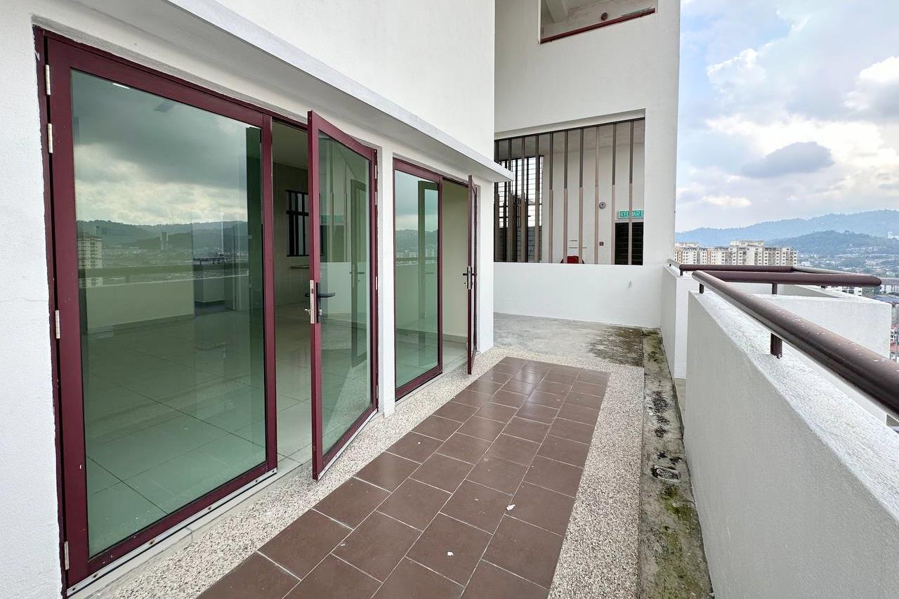 PENTHOUSE Duplex Mutiara Merdeka Condo with Privat - photo 3