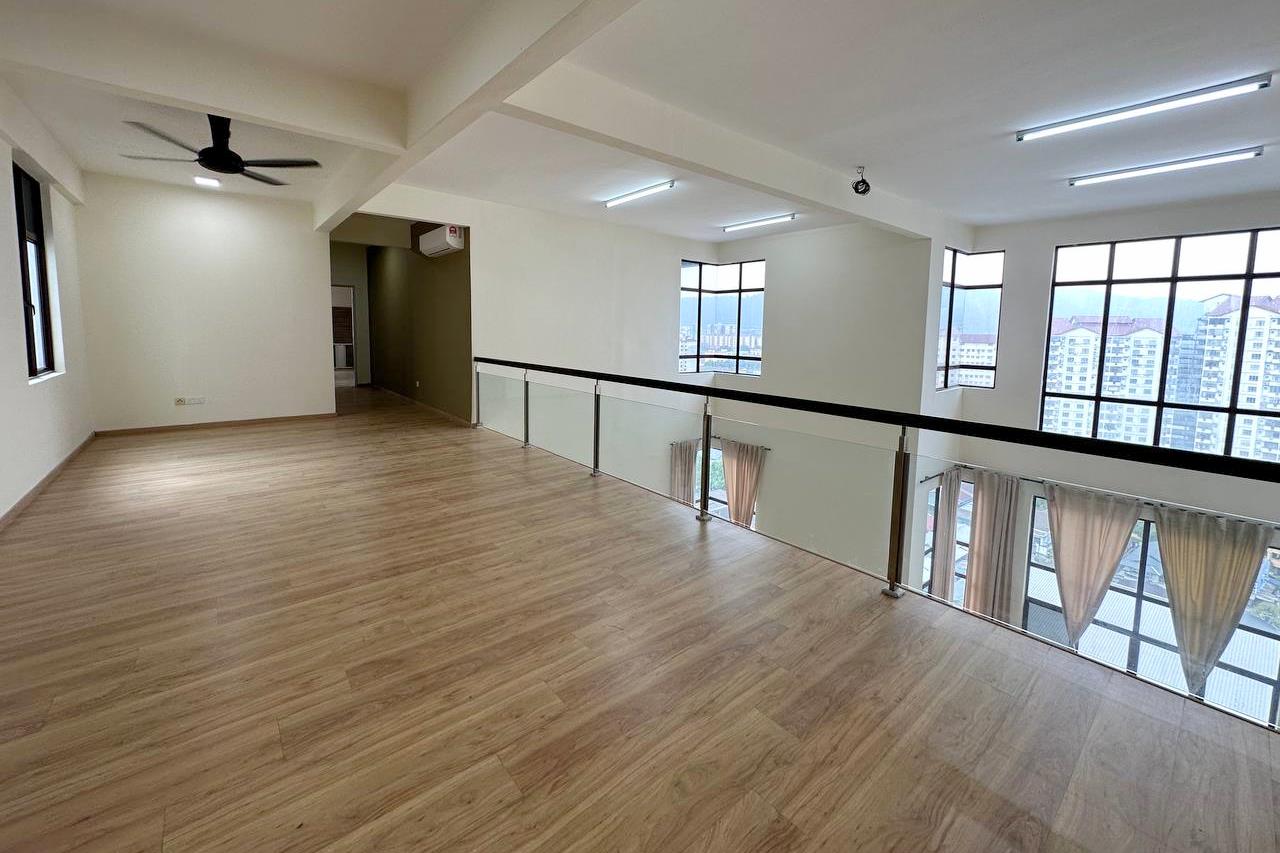 PENTHOUSE Duplex Mutiara Merdeka Condo with Privat - photo 13