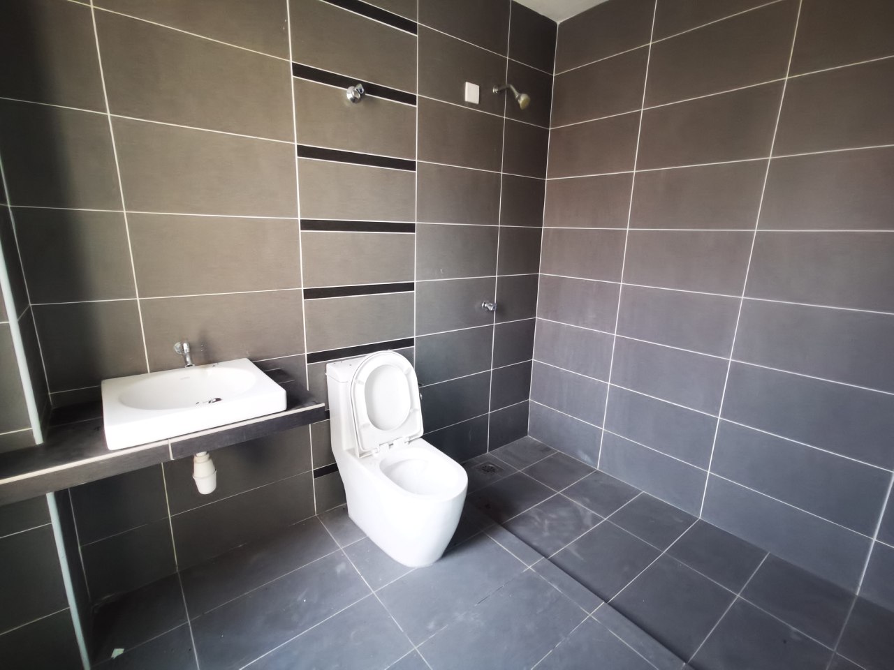 2 Storey Terrace, Nada Alam 1, Seri Pajam - Nilai - photo 6