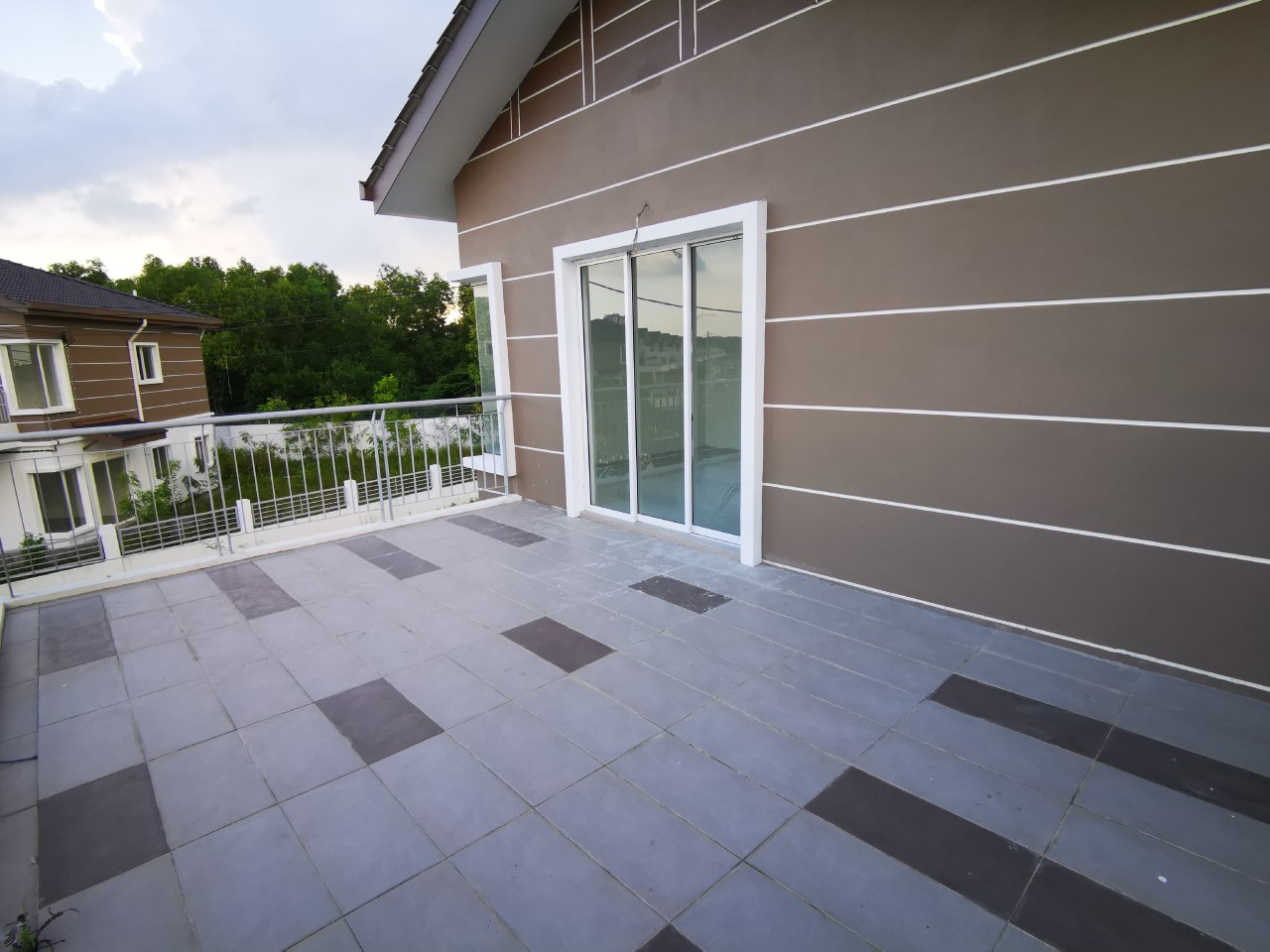 2Storey Semi D Corner Taman Desiran Bayu, Puchong - photo 4