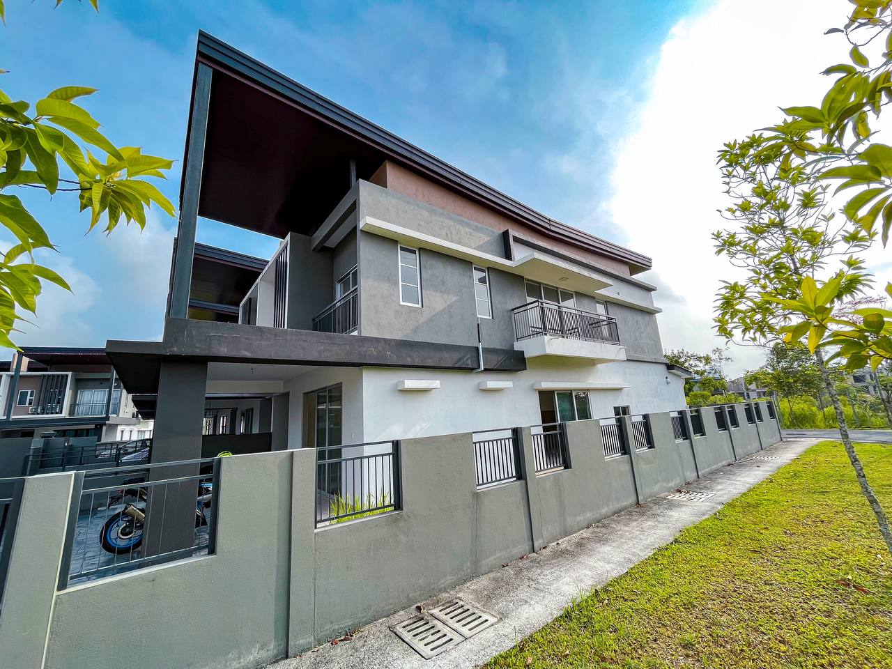 2 Storey End Lot Serene Height Eugenia Semenyih - photo 3