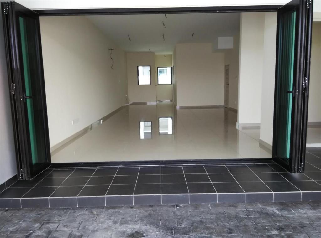 Rumah Teres 2 Tingkat Laman Delfina, Nilai Impian - photo 4