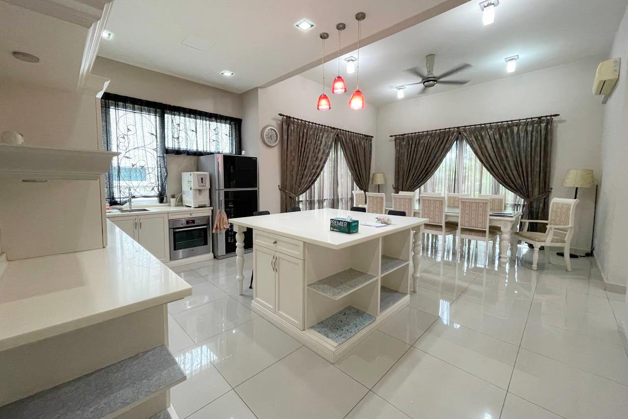 Bungalow 3 Storey House U9 Kayangan Heights - photo 7