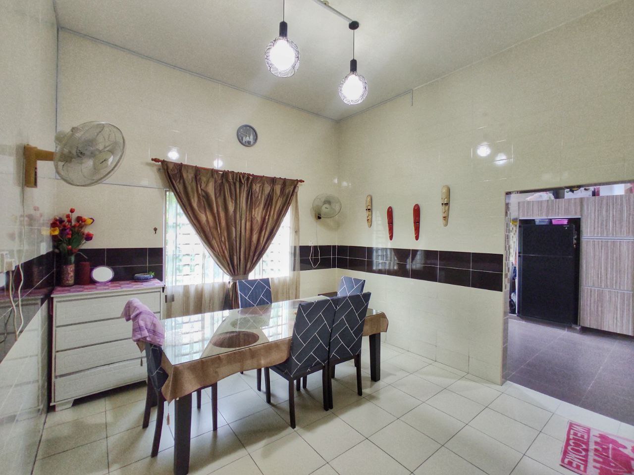 Double Storey Semi D Bandar Tasik Kesuma - photo 5