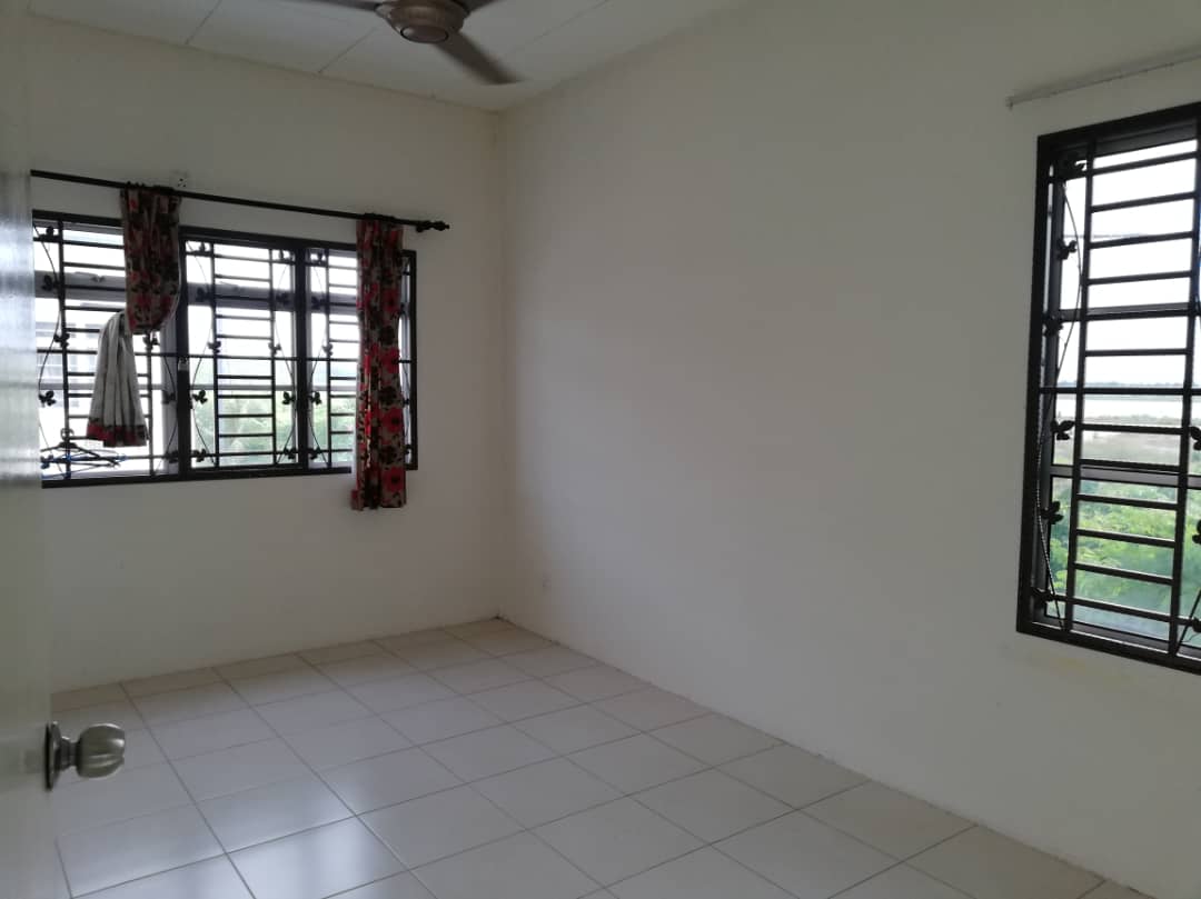 ENDLOT DOUBLE STOREY BANDAR SAUJANA PUTRA - photo 6