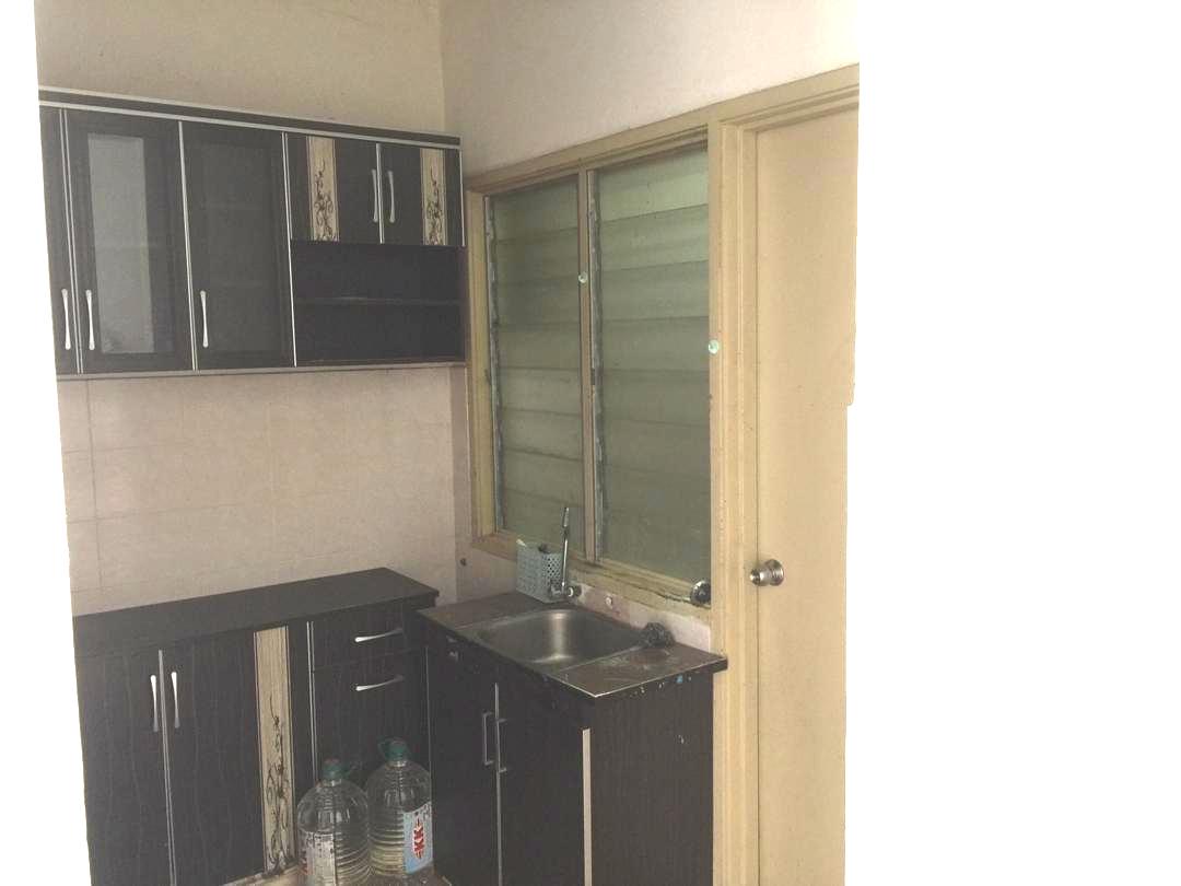 Pangsapuri Casa Riana Taman Puncak Jalil Bdr Putra - photo 6