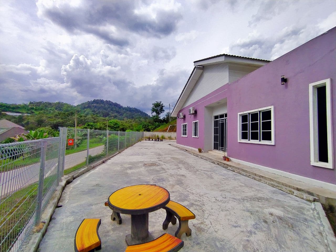Single Storey Bungal ...