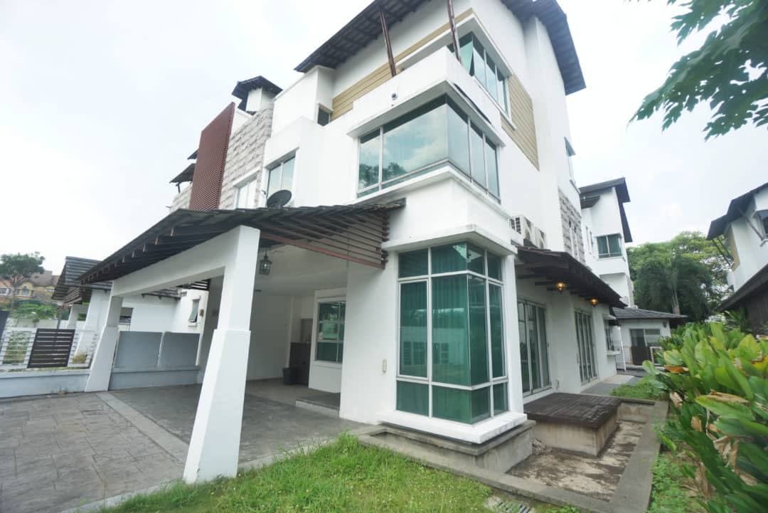 3 Storey Semi D Laman Seri Near Aeon Shah Alam - photo 2