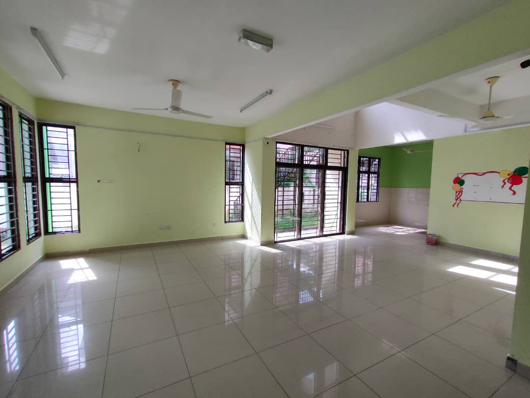BELOW MARKET VALUE SEMI D 2 STOREY SAUJANA UTAMA - photo 4