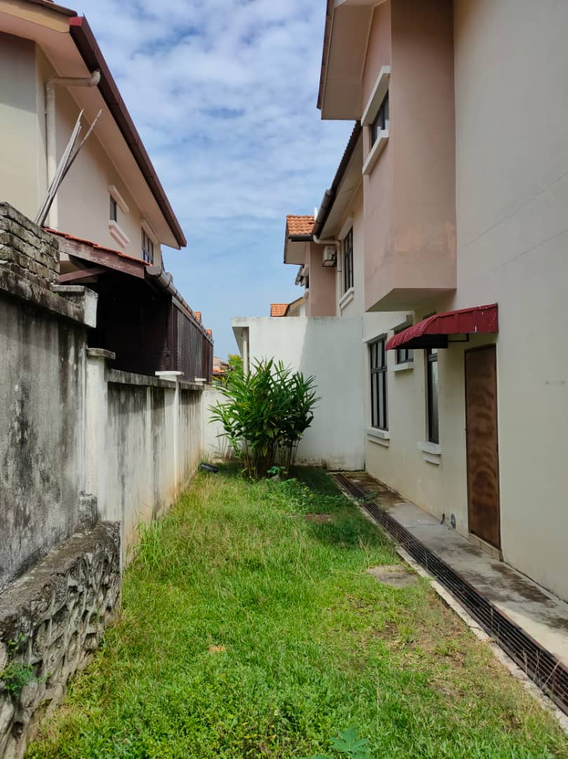 BELOW MARKET VALUE SEMI D 2 STOREY SAUJANA UTAMA - photo 5