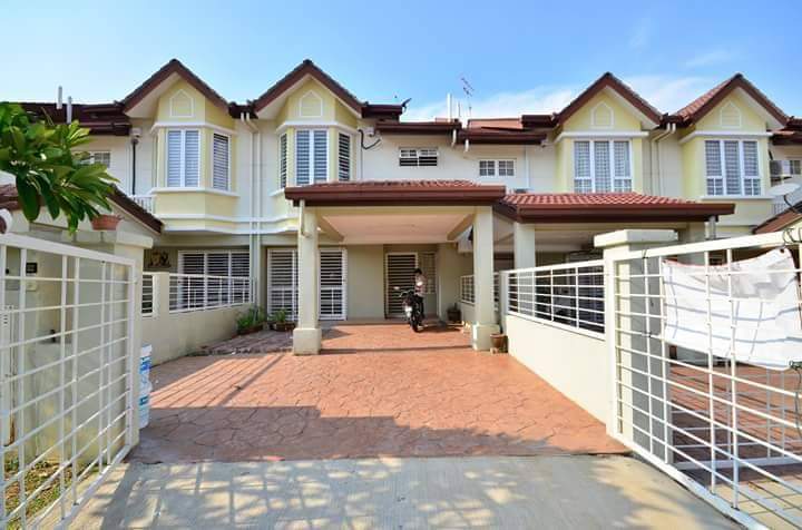 DOUBLE STOREY HOUSE  ...