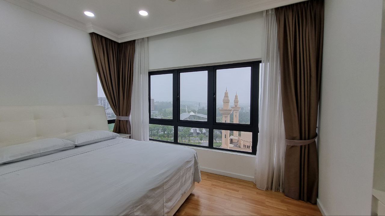 CORNER UNIT SURIA RESIDENCE, BUKIT JELUTONG, - photo 8