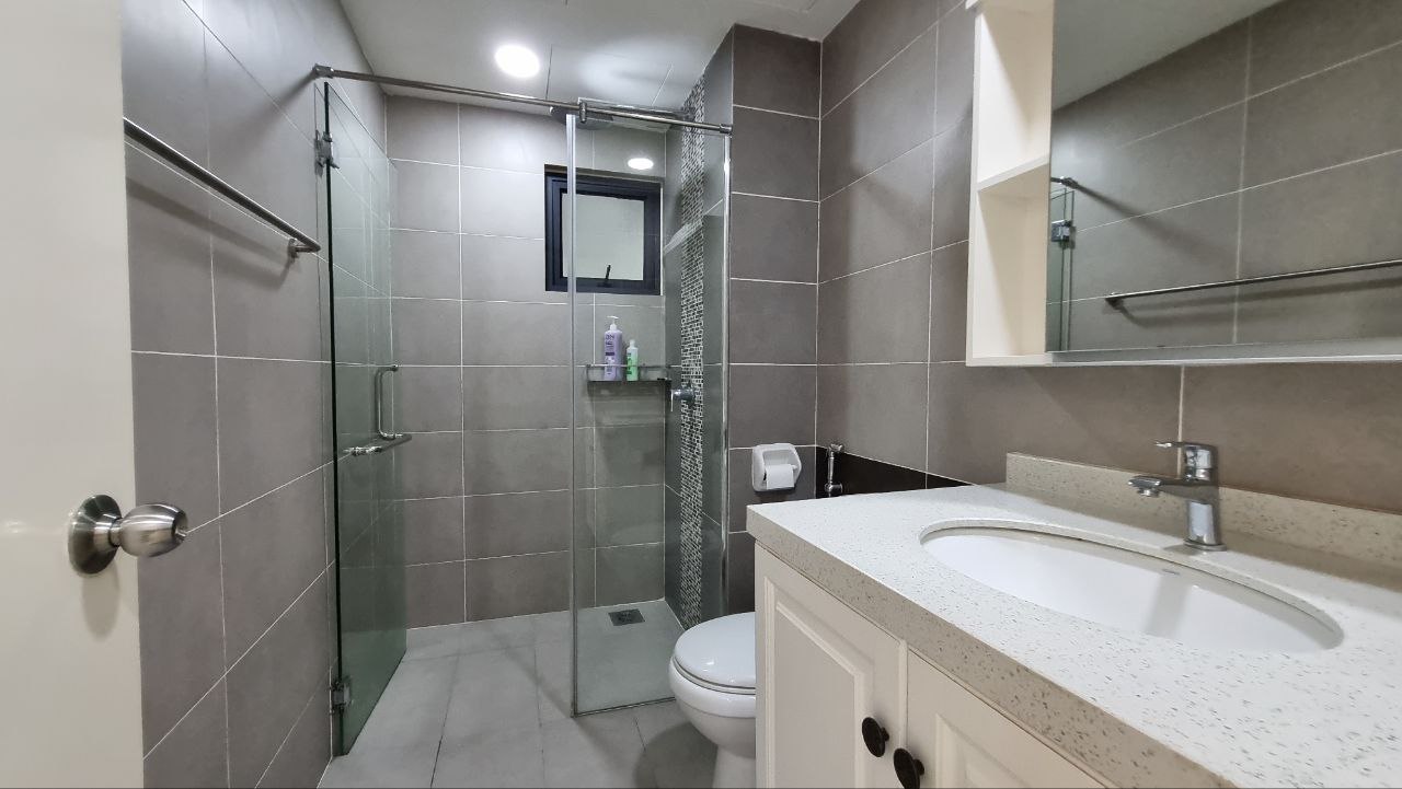 CORNER UNIT SURIA RESIDENCE, BUKIT JELUTONG, - photo 11