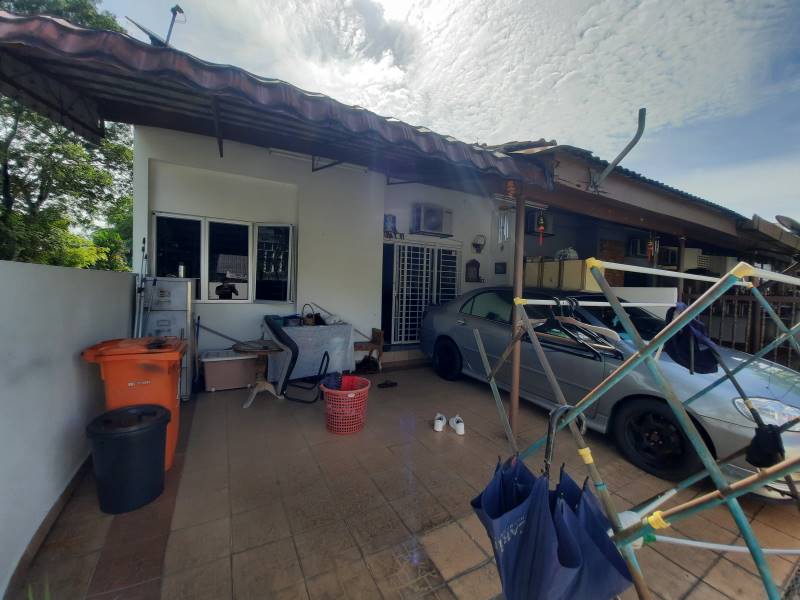 End Lot Single Storey Renovated SS3 Kelana Jaya
