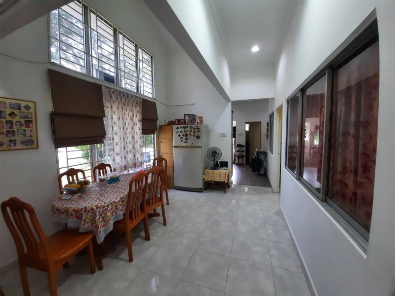 End Lot Single Storey Renovated SS3 Kelana Jaya - photo 5