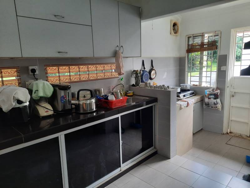 End Lot Single Storey Renovated SS3 Kelana Jaya - photo 8