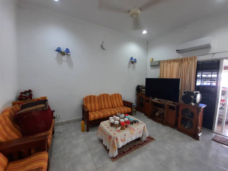 End Lot Single Storey Renovated SS3 Kelana Jaya - photo 10