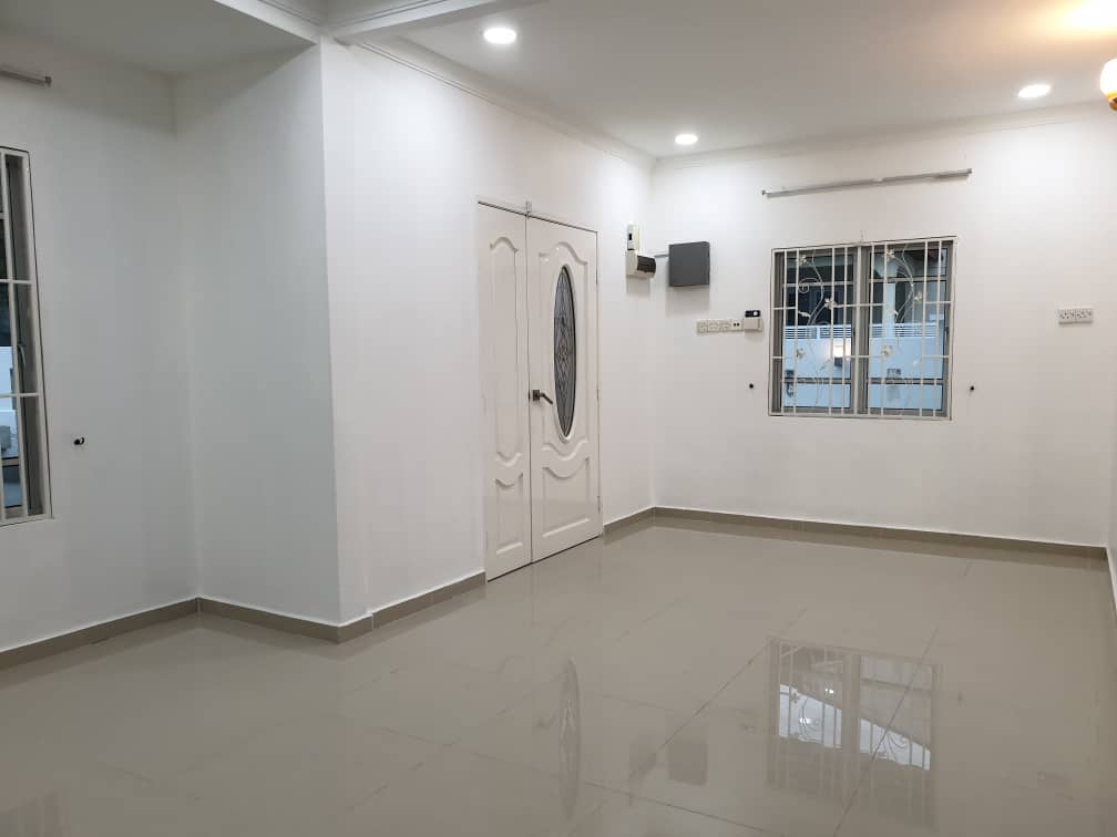 Double Storey End Lot SS5 Kelana Jaya For Rent - photo 2