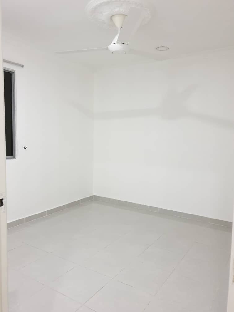 Double Storey End Lot SS5 Kelana Jaya For Rent - photo 4