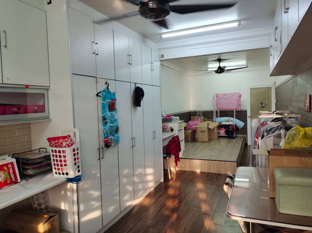 Fully Renovated 2 Storey SS3 Kelana Jaya - photo 12