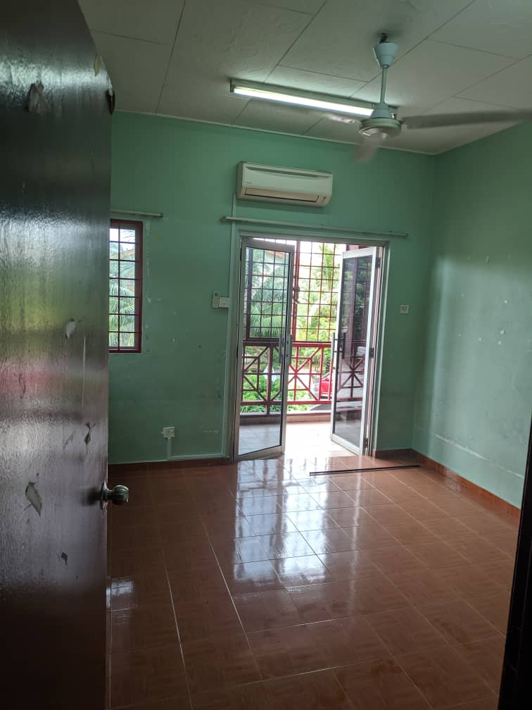Double Storey Sesksyen 7 Bangi For Rent - photo 12