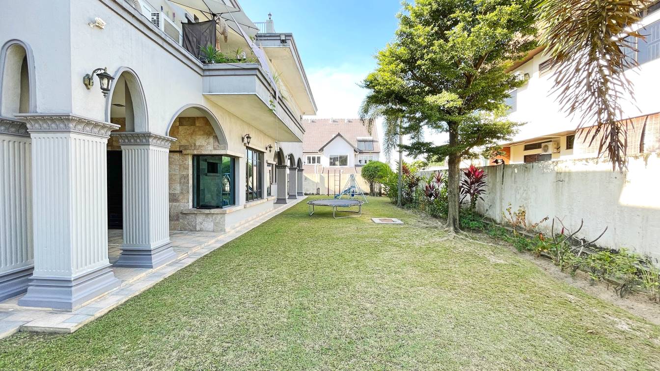 Bungalow SS3 Kelana Jaya - photo 3