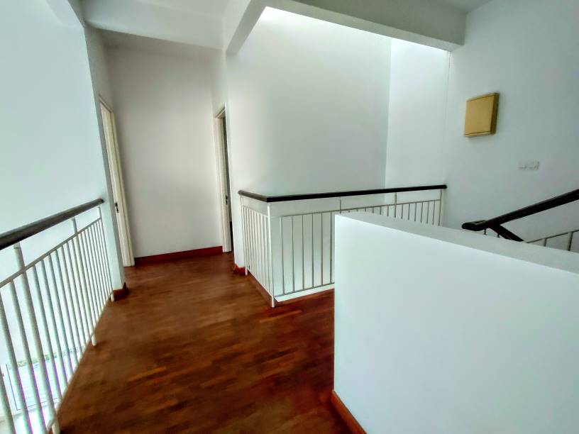 SUPER SPACIOUS SEMI D, NADAYU 92, KAJANG - photo 4