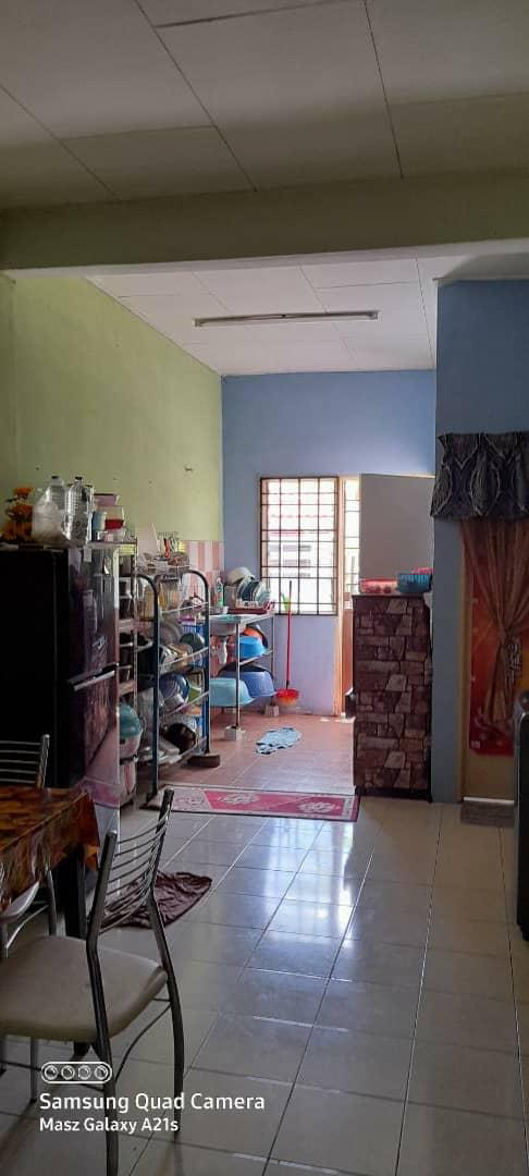 Single Strorey Terrace House, Taman Nusari Bayu 1, Sendayan - photo 3
