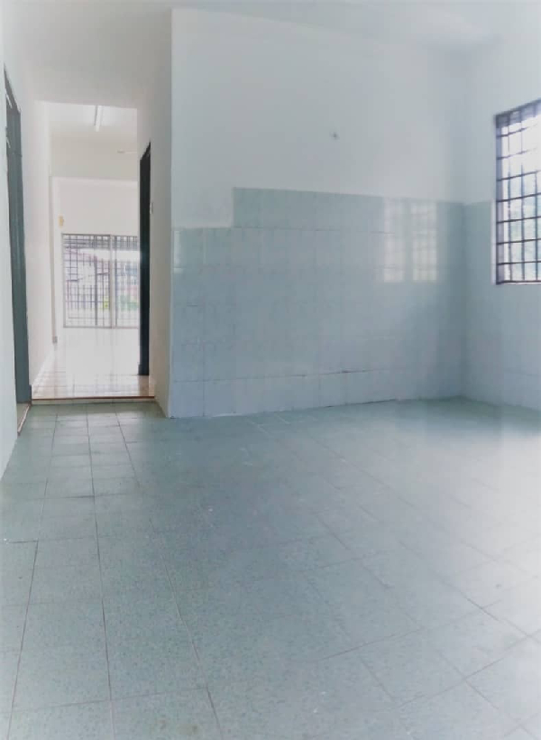 Taman Damai, 42700 Banting, Selangor Darul Ehman(Less then 5KM to Pantai Morib)  - photo 3