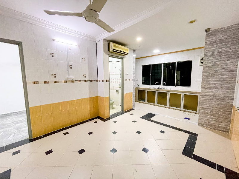FACING OPEN  DOUBLE STOREY TERRACE Taman Impian Murni Saujana Impian Kajan - photo 5