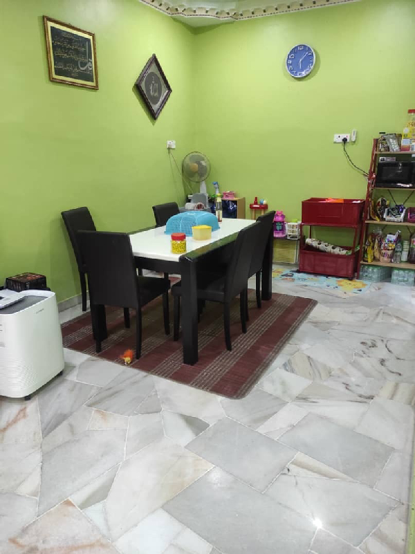 Teres Setingkat Taman Kapar Ria, Kapar Klang