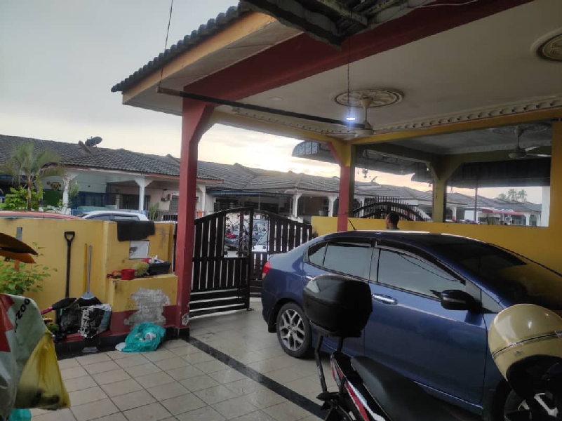 Teres Setingkat Taman Kapar Ria, Kapar Klang - photo 13
