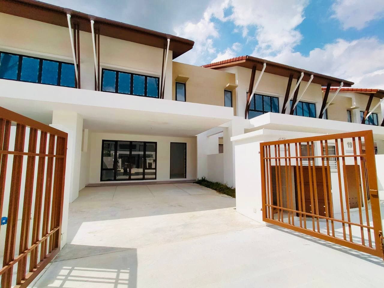 2 Storey Intermediate Serene Heights Dahlia Bangi