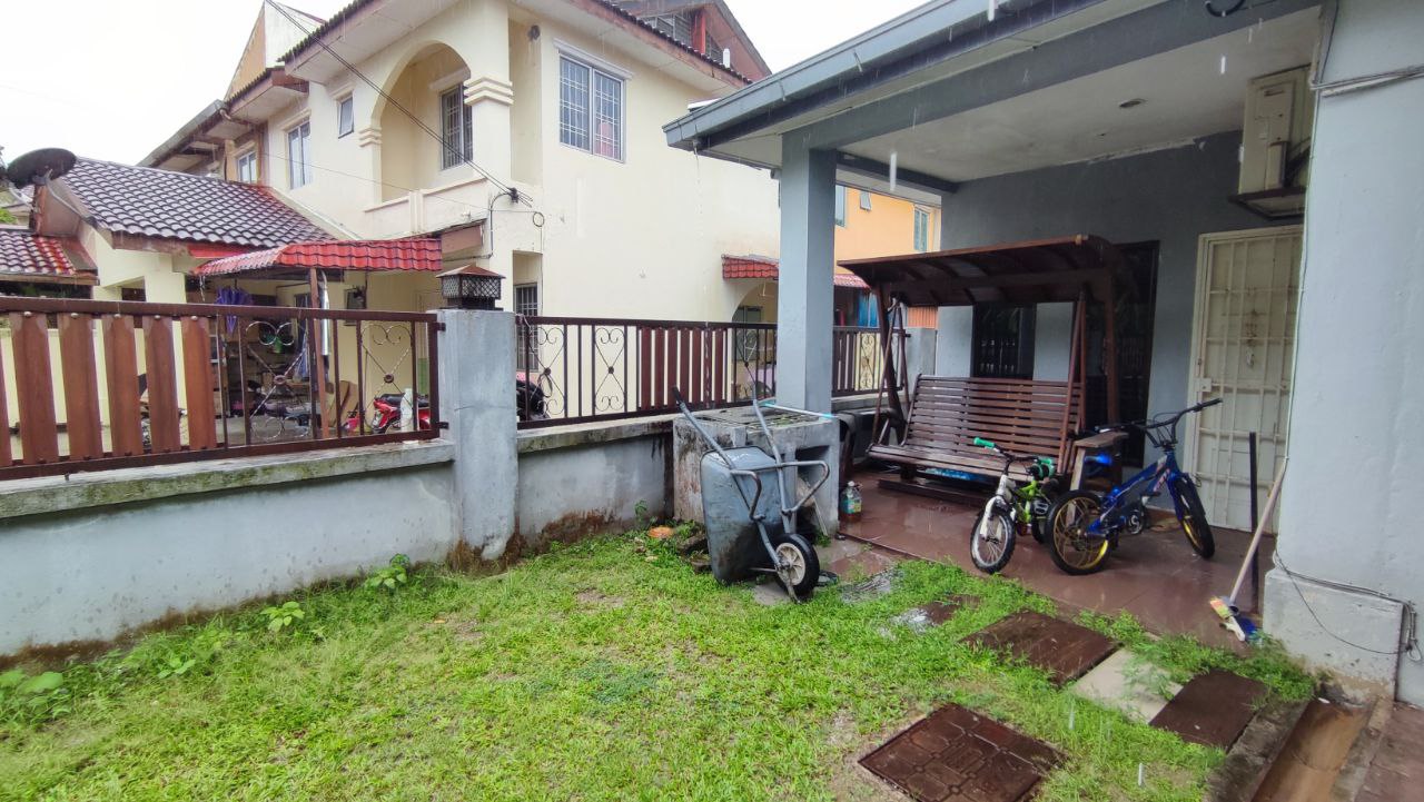 SEMI D CLUSTER FACING FIELD Renovated Taman Putra - photo 10