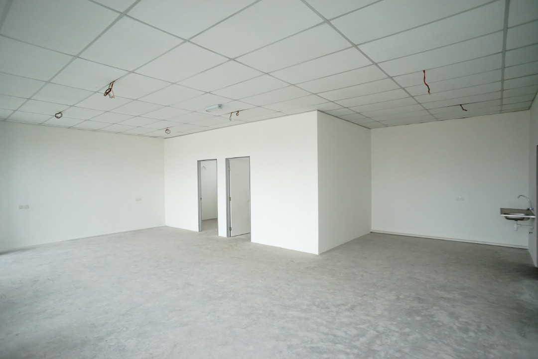 3 Storey Semi-Detached Factory Warehouse Suntrack - photo 5