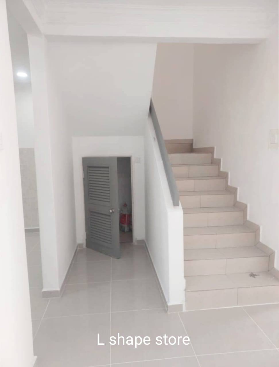 2-Storey Terraced Putra Heights Seksyen 10 - photo 10