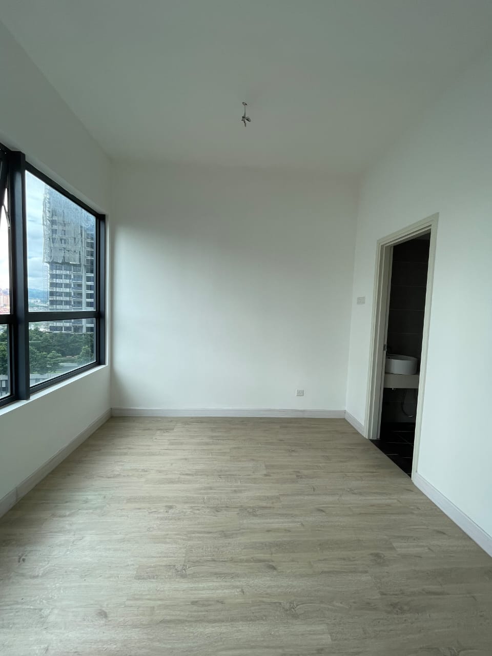 Corner lot Arte Plus Jalan Ampang KL FACING MERDE - photo 2