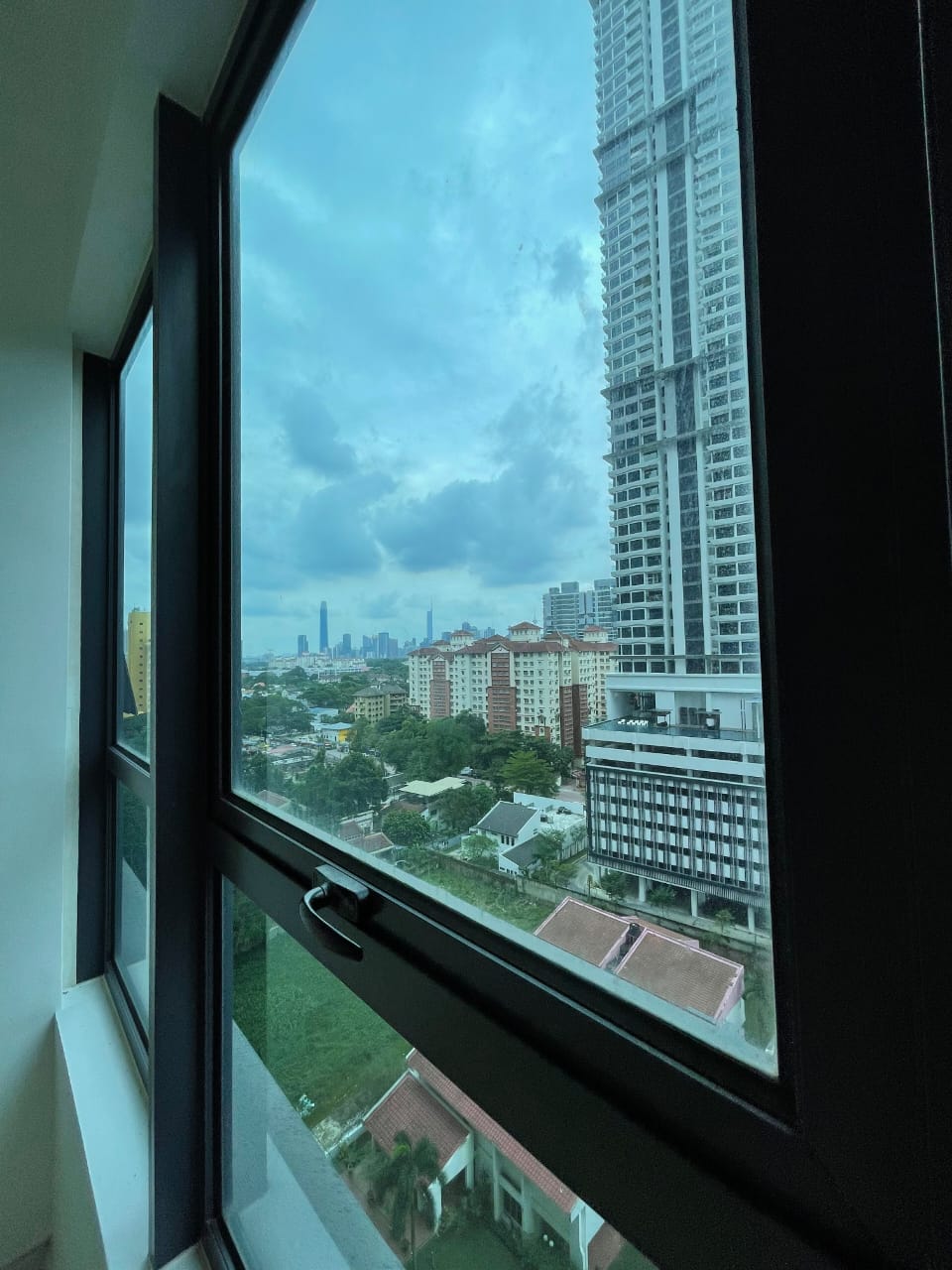 Corner lot Arte Plus Jalan Ampang KL FACING MERDE - photo 6